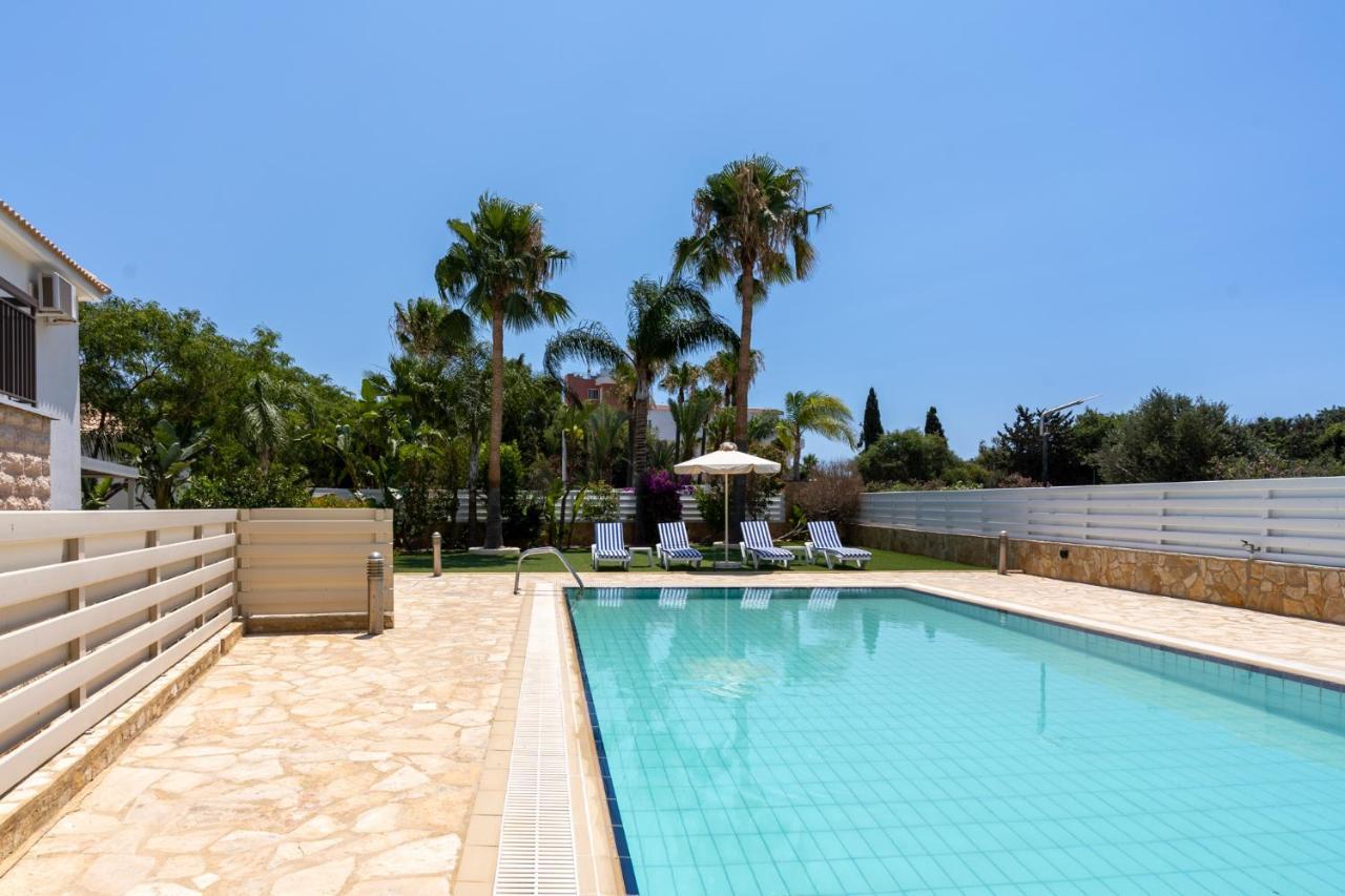 Lime 3-Bedroom Villa In Protaras Ngoại thất bức ảnh