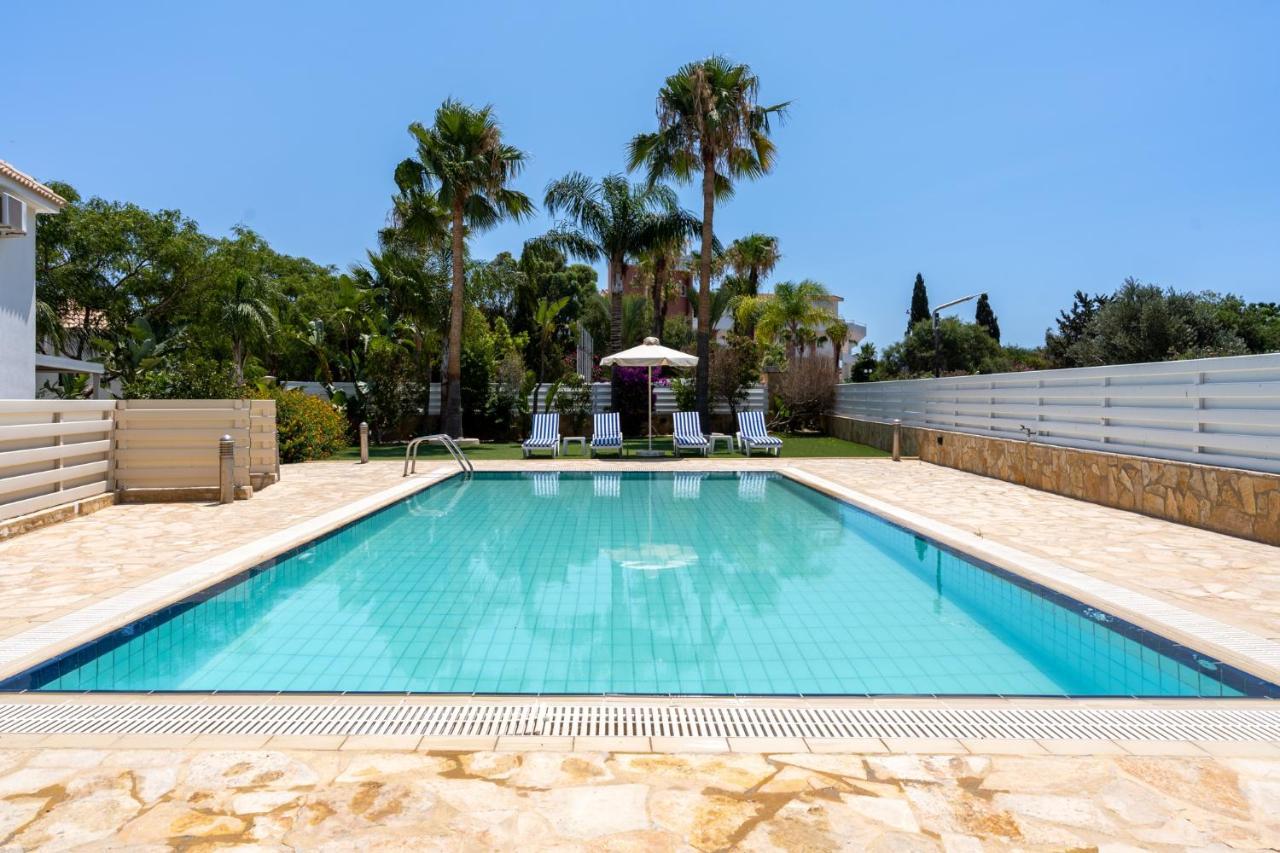 Lime 3-Bedroom Villa In Protaras Ngoại thất bức ảnh
