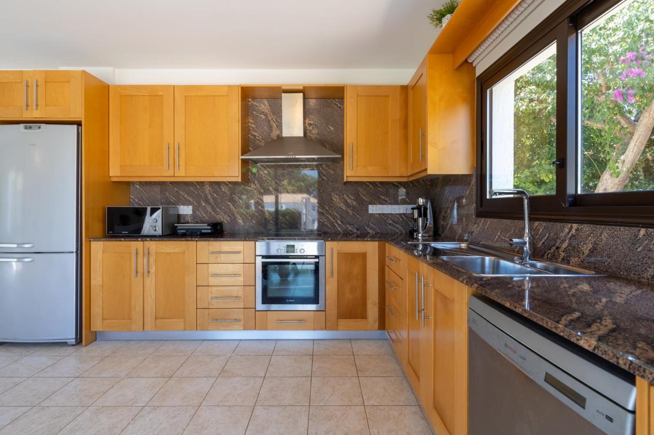 Lime 3-Bedroom Villa In Protaras Ngoại thất bức ảnh