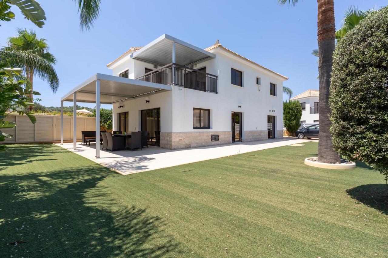 Lime 3-Bedroom Villa In Protaras Ngoại thất bức ảnh